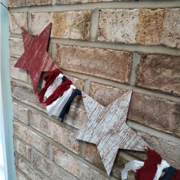 Rustic Americana Wooden Star & Rag Tassel Garland, 6' - Picture 4 of 4